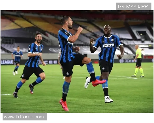 国际米兰五连冠!蓝黑军团再次创造意甲历史! 国际米兰五连冠!蓝黑军团再次创造意甲历史!