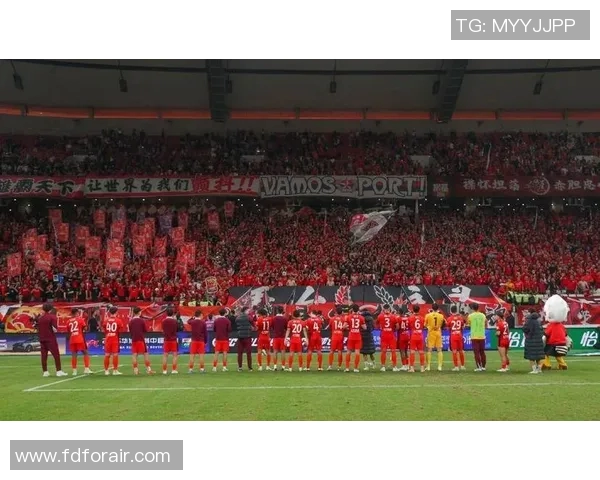 近日中超联赛爆发严重冲突三队集体离场引争议球迷呼吁联赛加强管理力度