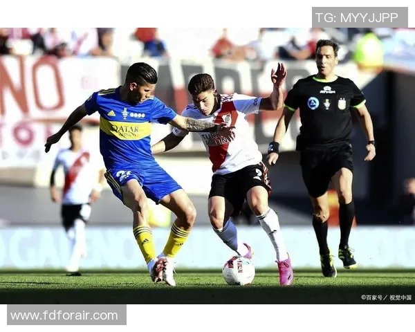 尤文图斯签下巴黎后卫，强化防守实力