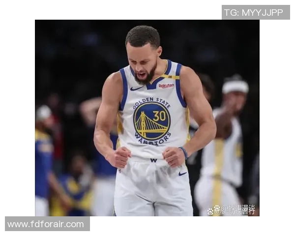 勇士大将再度获奖，成队内领袖