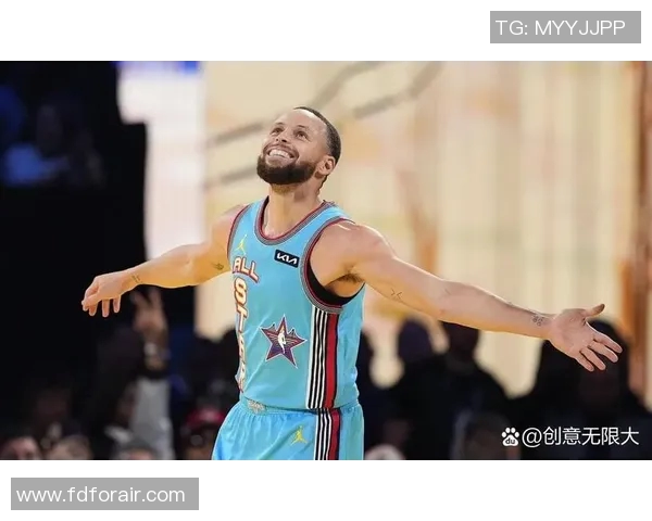 勇士队主场取胜，领先火箭队一场——激战赛场的辉煌时刻